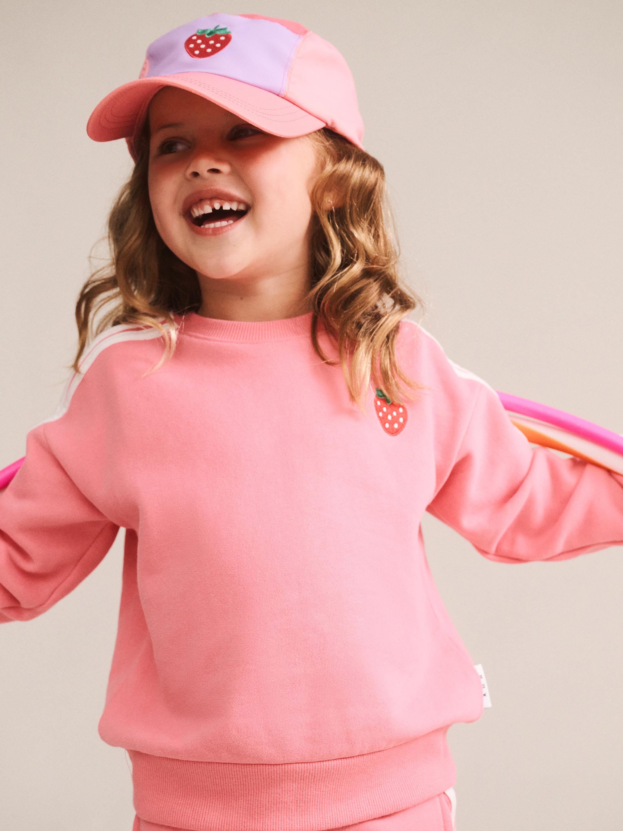 Huxbaby Shopify SWEATSHIRT Strawberry Emb Sweatshirt